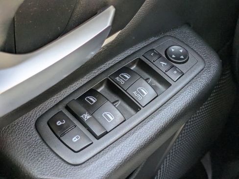 Used 2022 RAM 1500 Big Horn image 24