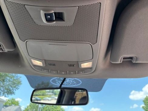 Used 2018 Ford F150 XLT w/ Equipment Group 302A Luxury AWD/4WD image 9