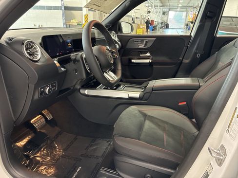 New 2026 Mercedes-Benz GLB 35 AMG 4MATIC image 10