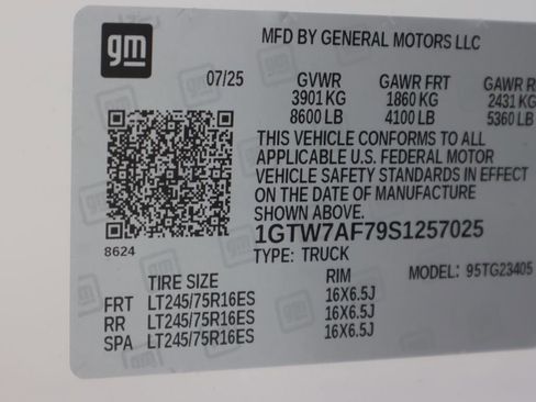 New 2025 GMC Savana 2500 w/ Driver Convenience Package image 14