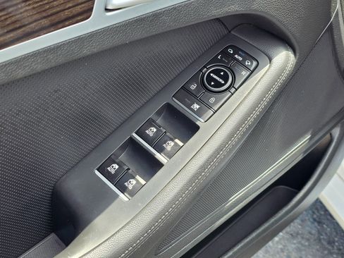 Used 2018 Genesis G80 3.8 image 22