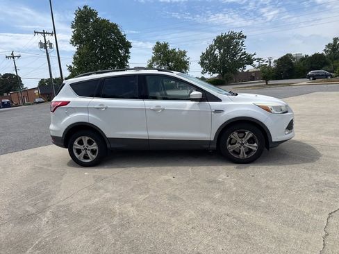 Used 2014 Ford Escape SE w/ Equipment Group 201A AWD/4WD image 6