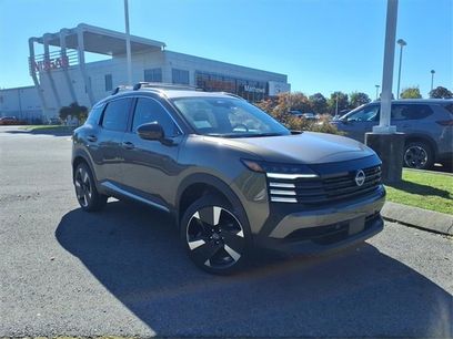 New 2026 Nissan Kicks SR w/ Cold Weather Package