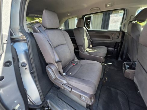 Used 2019 Honda Odyssey LX image 13
