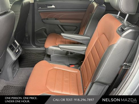 Used 2023 Volkswagen Atlas SEL Premium R-Line AWD/4WD image 33