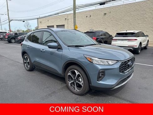 Used 2025 Ford Escape ST-Line Select w/ Tech Pack #1 AWD/4WD image 1