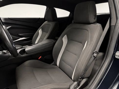 Used 2020 Chevrolet Camaro SS RWD image 15