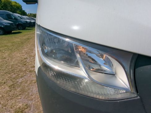 Used 2024 Mercedes-Benz Sprinter 2500 image 21