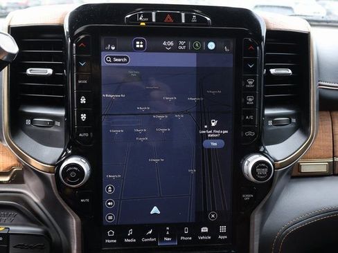 Used 2024 RAM 2500 Limited w/ Safety Group AWD/4WD image 34