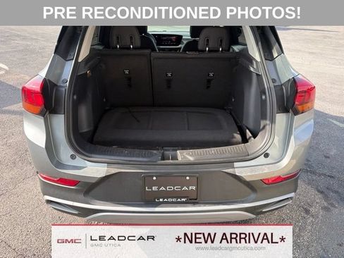 Used 2024 Buick Encore GX Preferred w/ Comfort Package AWD/4WD image 16