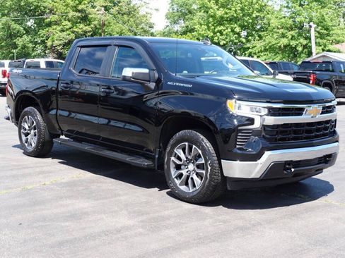 Used 2023 Chevrolet Silverado 1500 LT AWD/4WD image 5