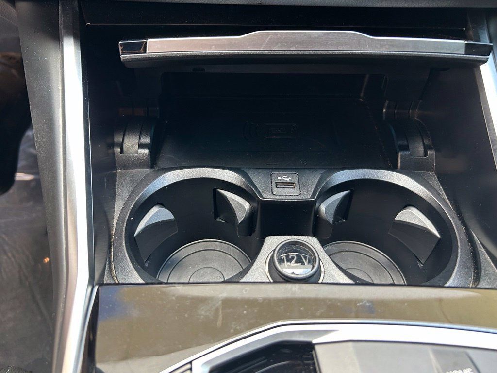 Used 2024 BMW i4 eDrive40 w/ Premium Package RWD image 51