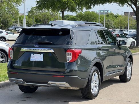 Used 2023 Ford Explorer XLT w/ Equipment Group 202A image 4