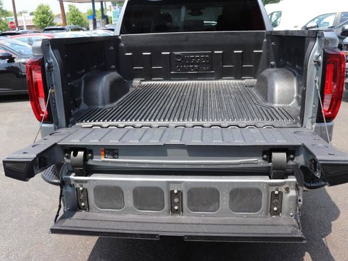 Used 2025 GMC Sierra 1500 SLT AWD/4WD image 50