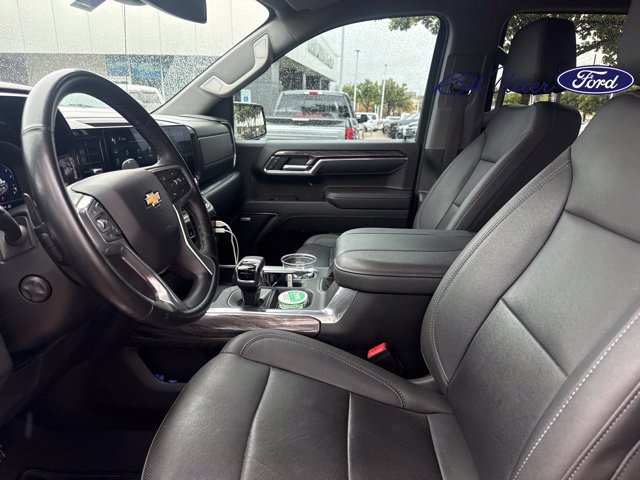 Used 2023 Chevrolet Silverado 1500 LTZ w/ LTZ Convenience Package II RWD image 8
