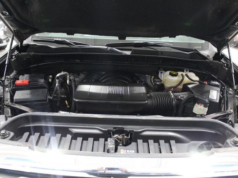 Used 2020 GMC Sierra 1500 SLE w/ SLE Value Package image 29