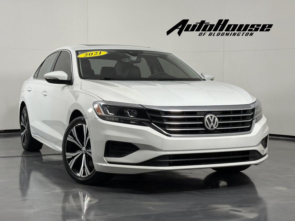 Used 2021 Volkswagen Passat 2.0T SE FWD image 1