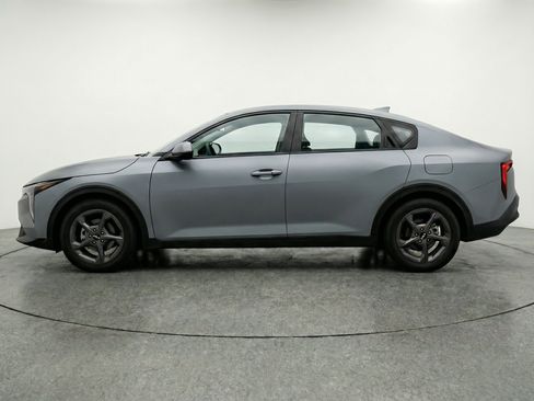 Used 2025 Kia K4 FWD image 5