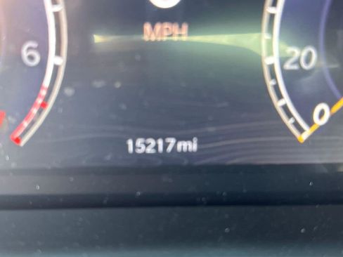 Used 2024 Jeep Grand Cherokee Limited w/ Trailer Tow Package image 15