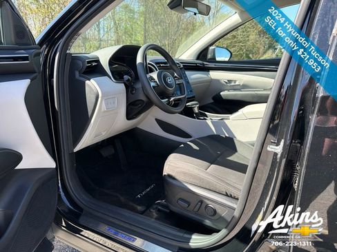Used 2024 Hyundai Tucson SEL FWD image 13