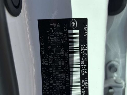 Used 2025 Toyota Camry SE FWD image 10