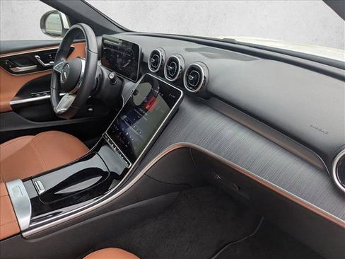 Used 2025 Mercedes-Benz C 300 Sedan image 19