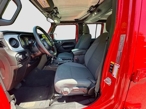 Used 2024 Jeep Wrangler Unlimited Sport AWD/4WD image 33