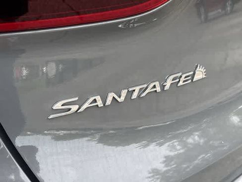 Used 2023 Hyundai Santa Fe Limited AWD/4WD image 12
