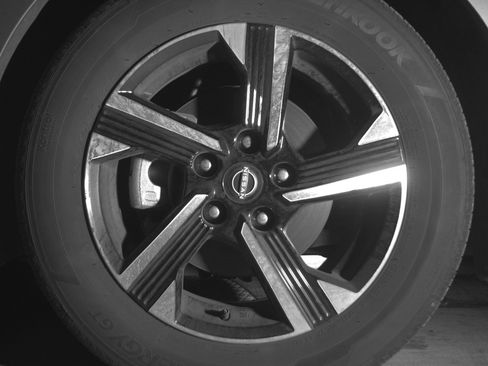 Used 2025 Nissan Sentra SV FWD image 12