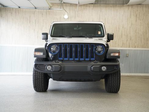 Used 2023 Jeep Wrangler Unlimited Sport image 2