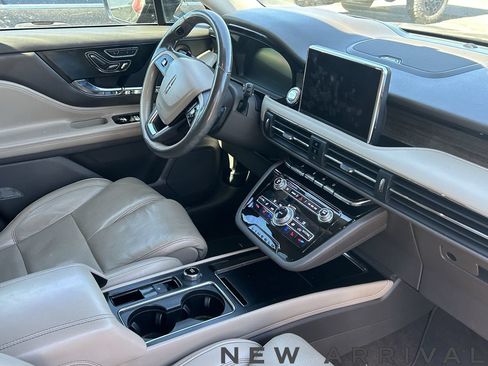 Used 2020 Lincoln Corsair Reserve w/ Equipment Group 202A AWD/4WD image 9