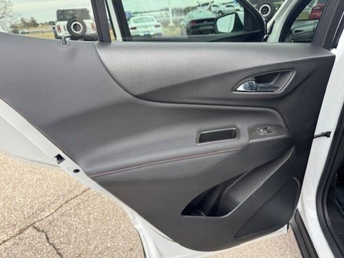 Used 2023 Chevrolet Equinox RS w/ RS Leather Package image 25