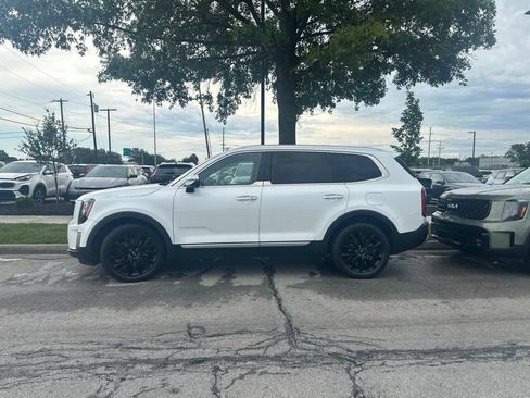 Used 2020 Kia Telluride SX w/ SX Prestige Package AWD/4WD image 2