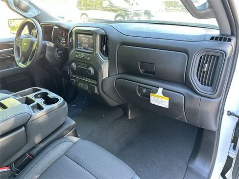 New 2025 Chevrolet Silverado 1500 Custom image 16