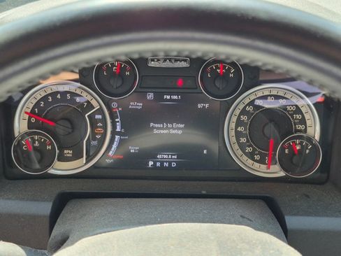 Used 2017 RAM 1500 Big Horn RWD image 10