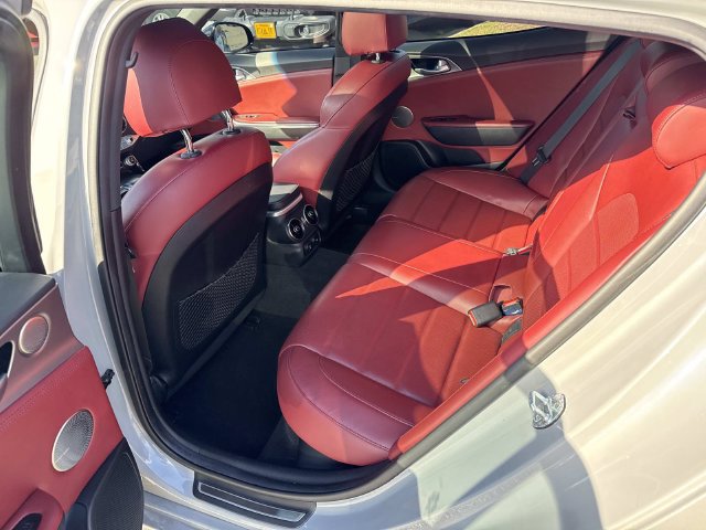 Used 2021 Kia Stinger GT2 AWD/4WD image 17