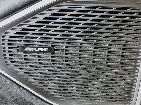 Used 2023 Jeep Wagoneer L Series II AWD/4WD image 19