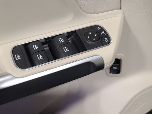 New 2026 Mercedes-Benz GLB 250 4MATIC image 13