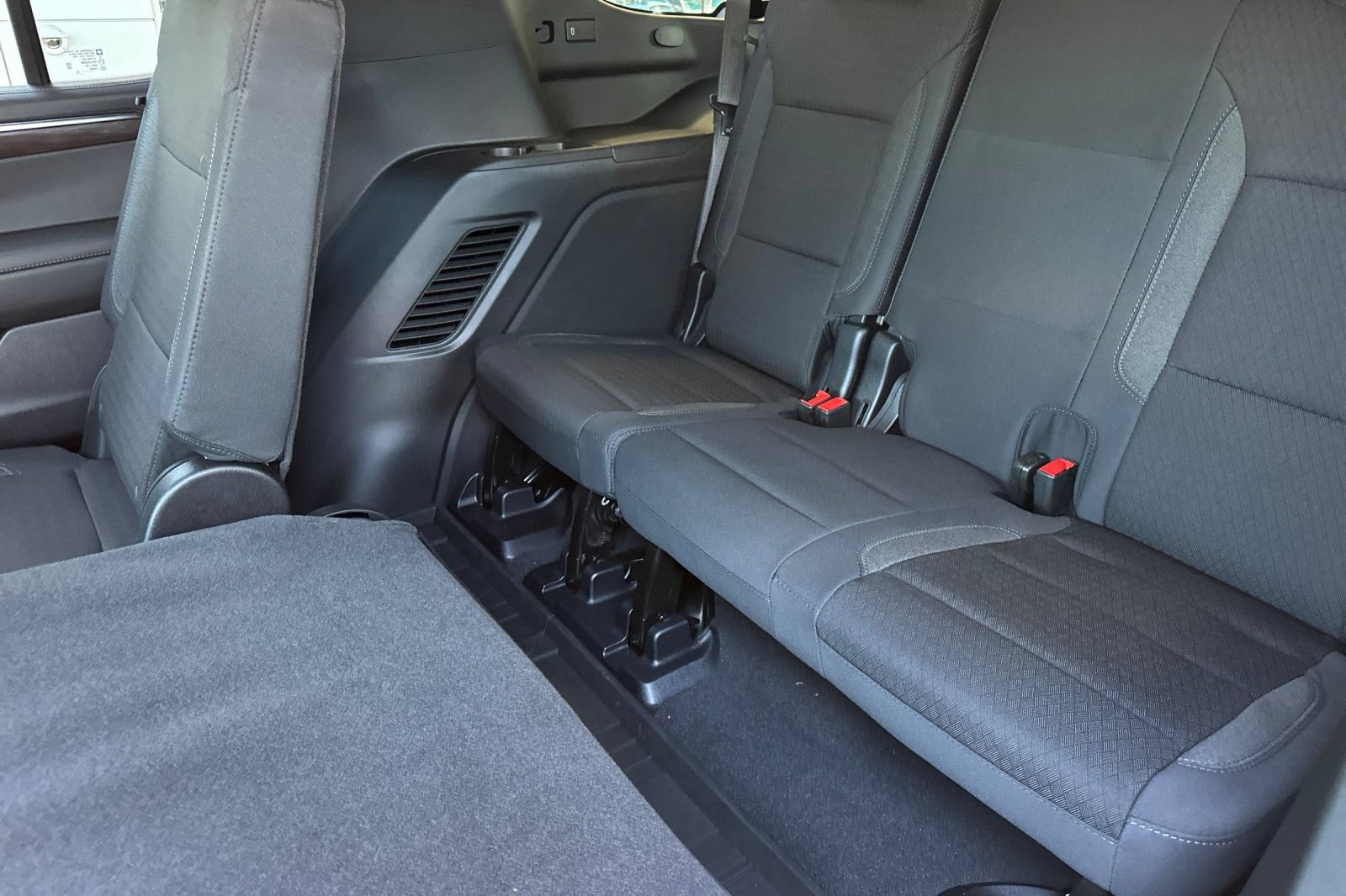 New 2026 Chevrolet Tahoe LS w/ LPO, Dark Essentials Package RWD image 15