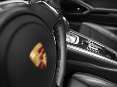 Certified 2015 Porsche 911 Carrera S RWD image 36