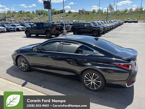 Used 2023 Lexus ES 250 w/ Premium Package AWD/4WD image 11