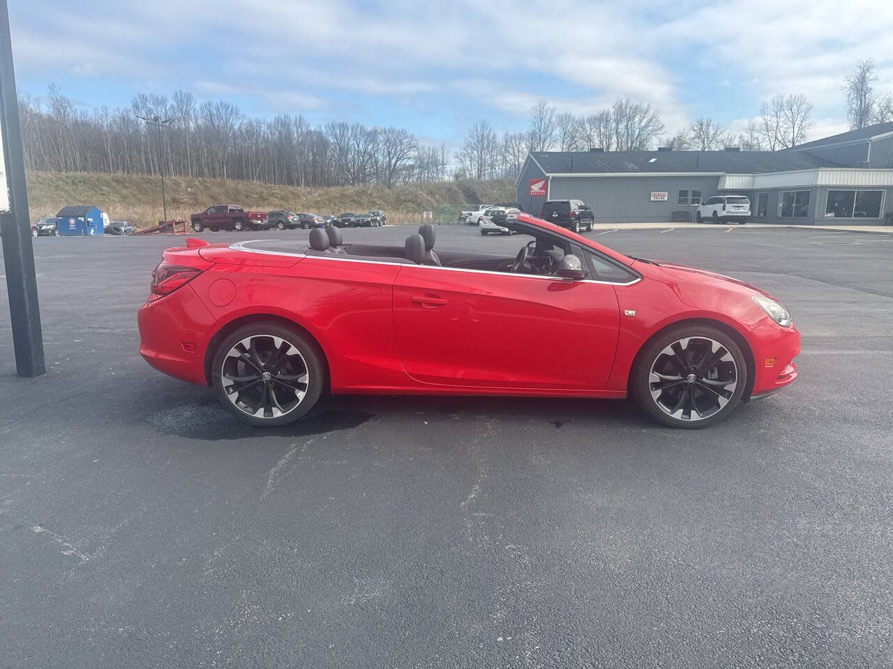 Used 2018 Buick Cascada Sport Touring w/ Dark Effects Package FWD image 21