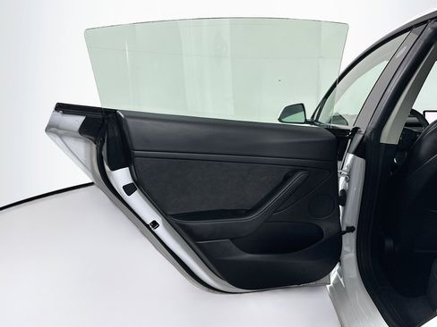 Used 2022 Tesla Model 3 Long Range image 27