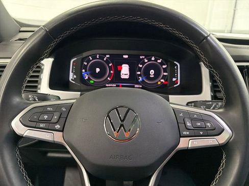 Used 2023 Volkswagen Atlas Cross Sport SE w/ Panoramic Sunroof Package FWD image 38