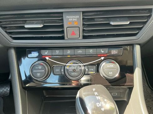 Used 2024 Volkswagen Jetta SEL image 14