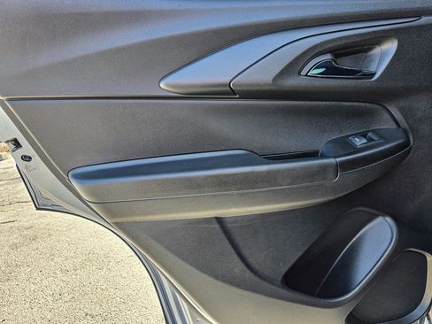 Used 2023 Chevrolet TrailBlazer RS w/ Convenience Package image 27