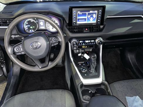 Certified 2021 Toyota RAV4 XLE w/ Convenience Package image 15