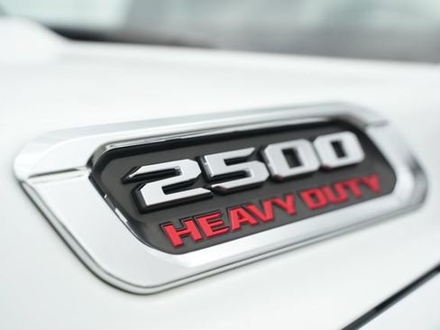 Used 2024 RAM 2500 Big Horn AWD/4WD image 41