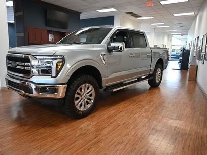 New 2026 Ford F150 Lariat w/ Equipment Group 501A Mid