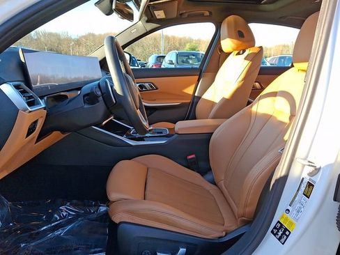 Certified 2023 BMW 330i xDrive Sedan w/ Driving Assistance Package image 13